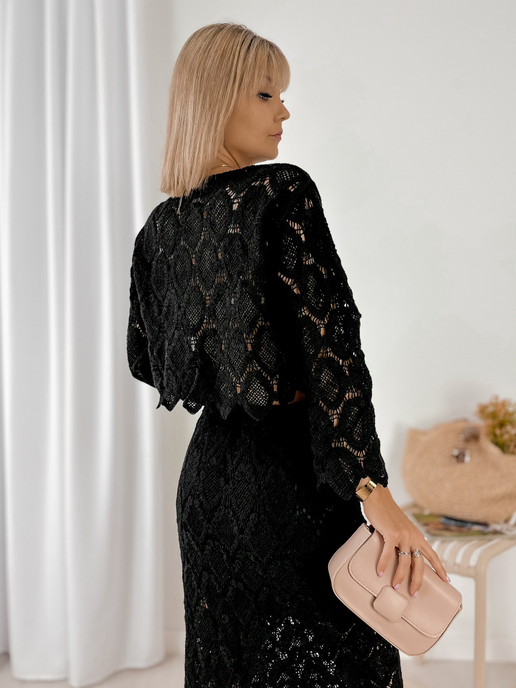 HALENKA IZUE ČERNÁ