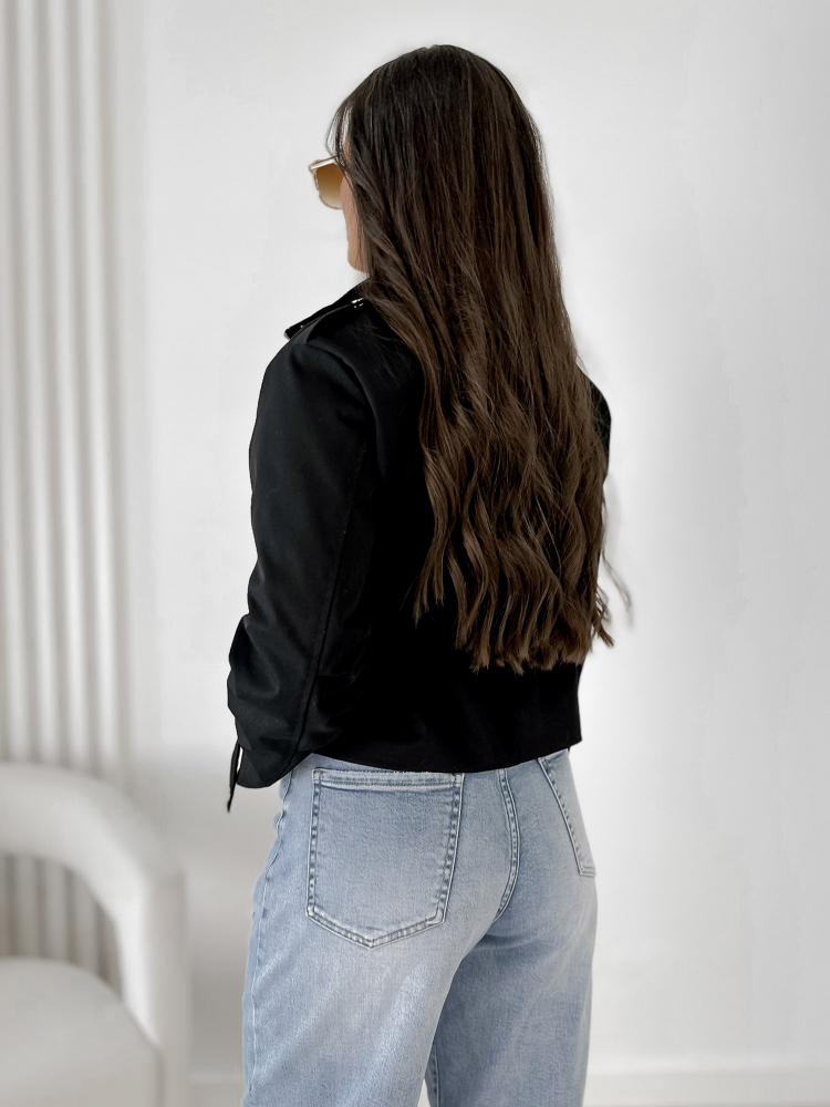 STRIUKĖ HARRIET JUODA