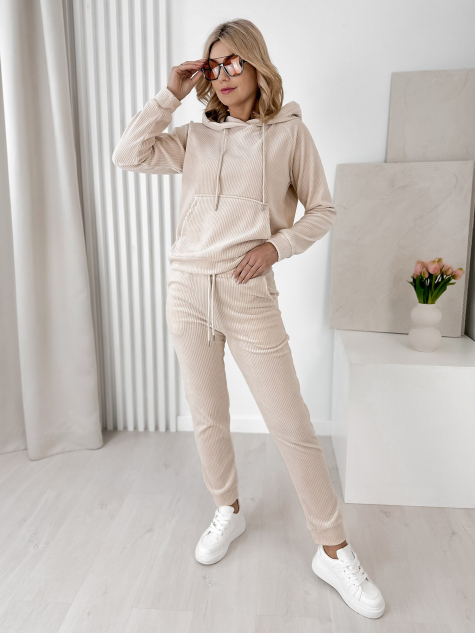 KOMPLEKTAS VELVETINIS VISKONTI SMĖLIOS  SPALVOS