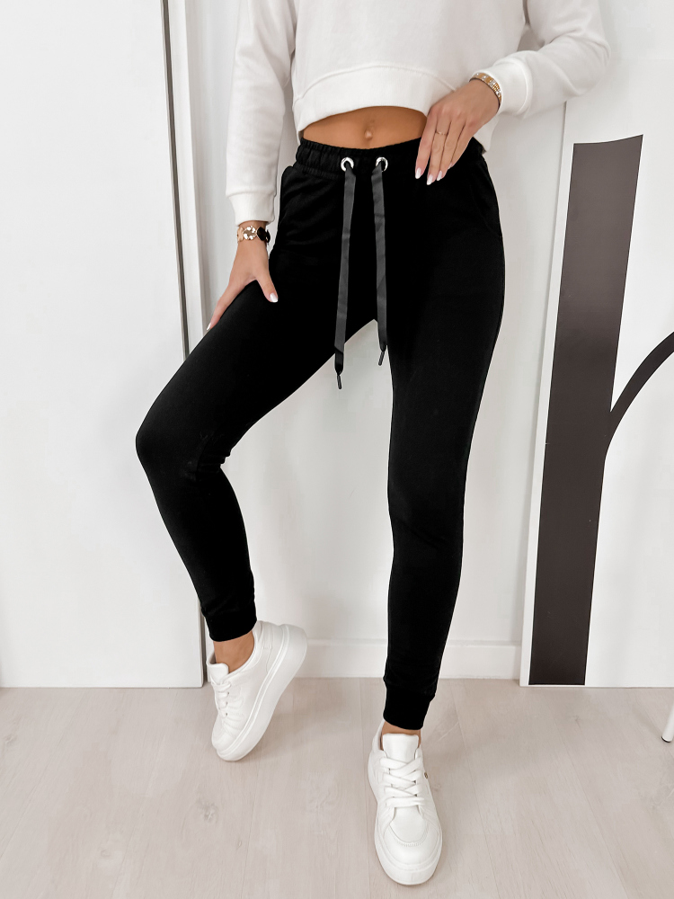 HOSE NERION SCHWARZ