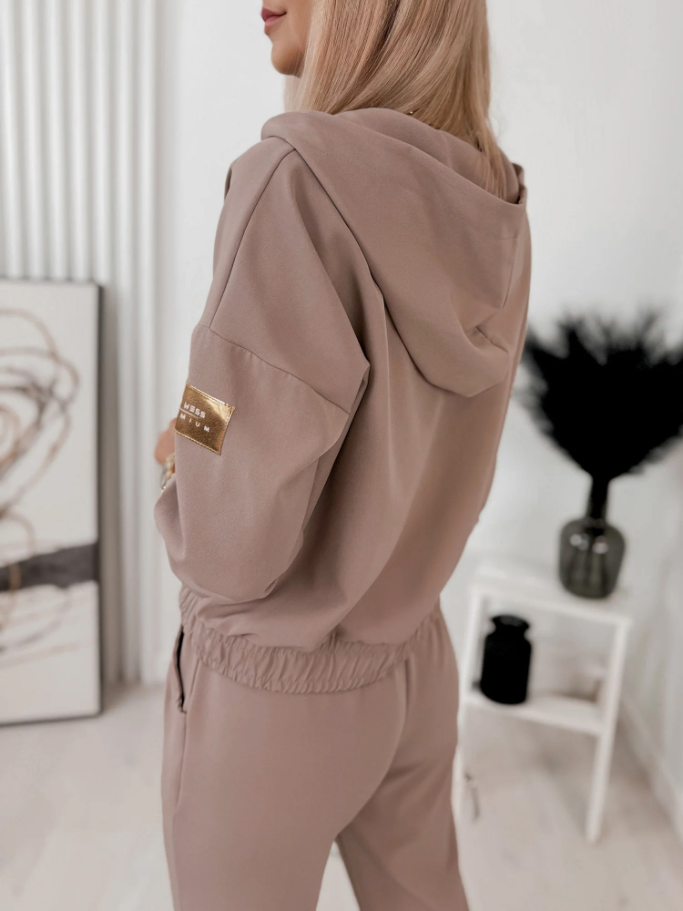 SOUPRAVA DRESS NERYS HNĚDÝ