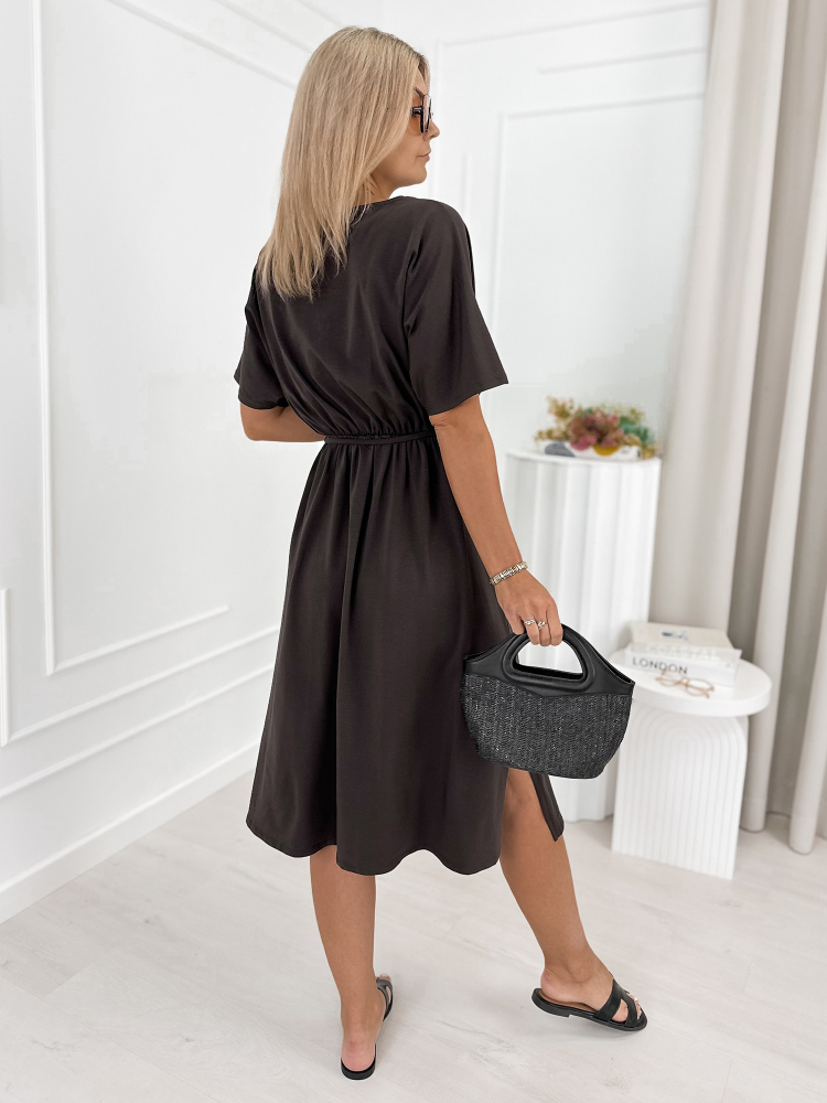 ROCHIE SUZY MARO INCHIS