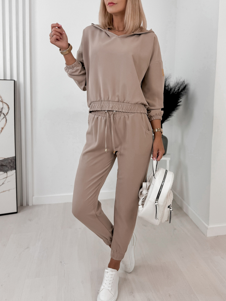 KOMPLEKTAS DRESS NERYS TAMSIAI SMĖLIO SPALVOS